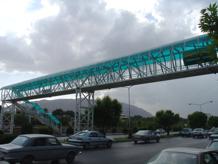 پل عابر پیاده بیمارستان اردیبهشت – شیراز