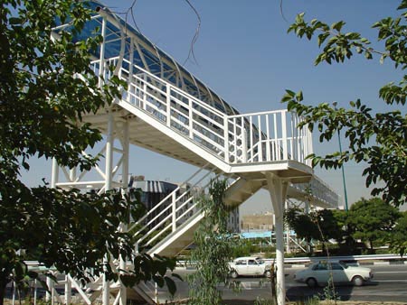 پل عابر پیاده بزرگراه شهید ستاری – تهران